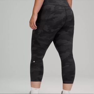 NWT Lululemon Fast and Free HR crop 23